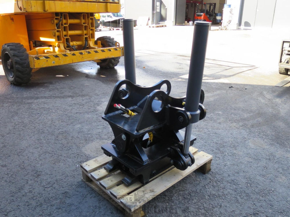 Attache rapide pour Engins de chantier Laten Kallistuva pikaliitin S60 10-14ton hyd. 2-syl. TF: photos 8