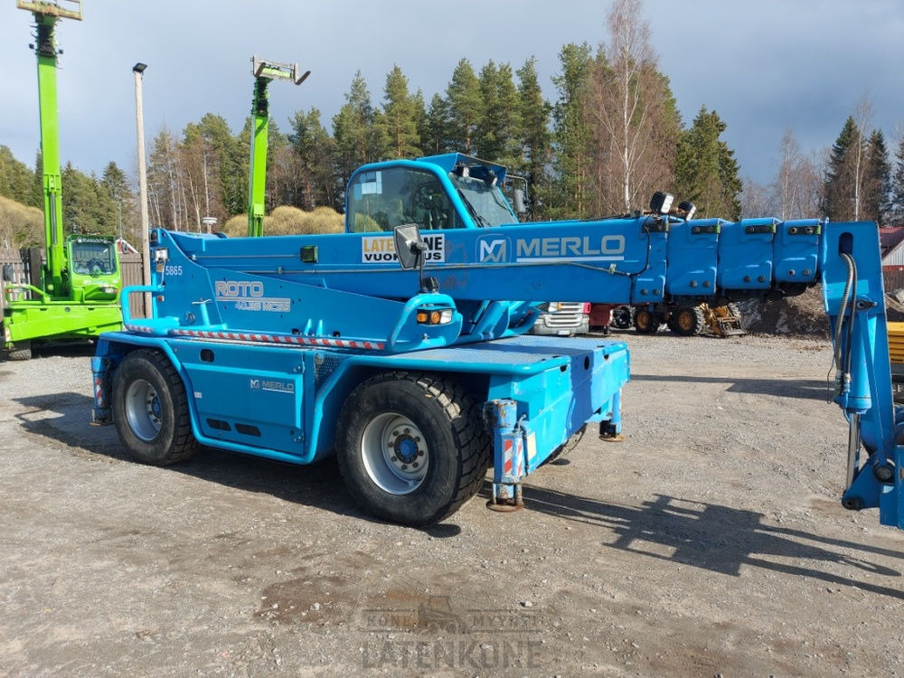 Chariot télescopique Merlo Roto 40.25MCSS with basket and jib: photos 9