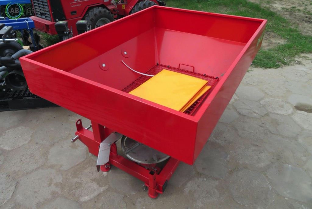 Altro fertilizer spreader RN-600 - Distributeur d'engrais: photos 5 Altro fertilizer spreader RN-600 - Distributeur d'engrais: photos 5