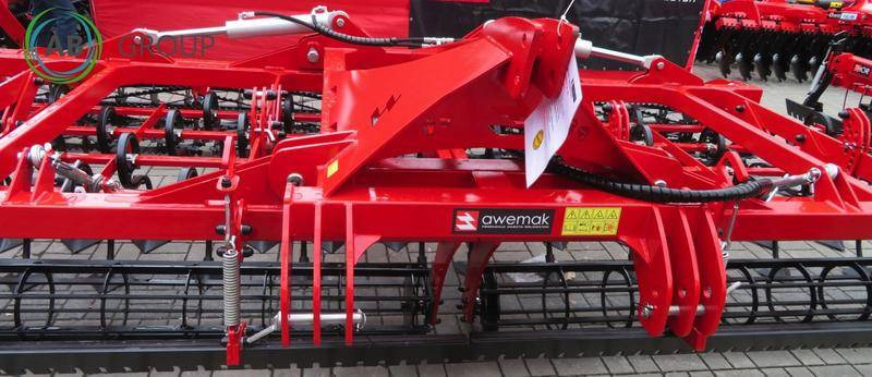 Awemak heavy soil tillage cultivator with hydraulic folding PUMA, 5 m - Bineuse: photos 1 Awemak heavy soil tillage cultivator with hydraulic folding PUMA, 5 m - Bineuse: photos 1