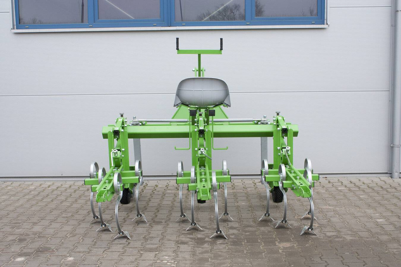 Bomet row-crop cultivators with manual guidance Nembus - Outils du sol: photos 5 Bomet row-crop cultivators with manual guidance Nembus - Outils du sol: photos 5
