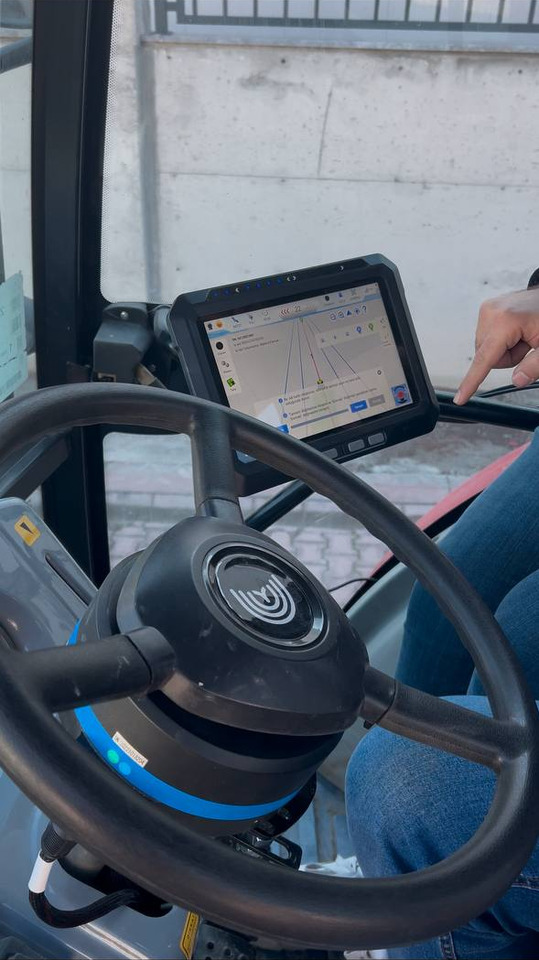 DOKEN AF305 ? Profesjonalna Nawigacja Rolnicza RTK 2,5 cm - Système de navigation pour Machine agricole: photos 2 DOKEN AF305 ? Profesjonalna Nawigacja Rolnicza RTK 2,5 cm - Système de navigation pour Machine agricole: photos 2