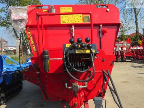 Fimaks Futtermischer FMHII 8m3/Mixer feeder/Carro mezclad - Mélangeuse: photos 2 Fimaks Futtermischer FMHII 8m3/Mixer feeder/Carro mezclad - Mélangeuse: photos 2
