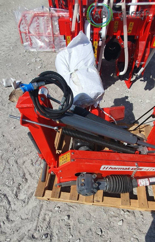 Harmak disc mower with roller conditioner DM-210 - Faucheuse: photos 3 Harmak disc mower with roller conditioner DM-210 - Faucheuse: photos 3