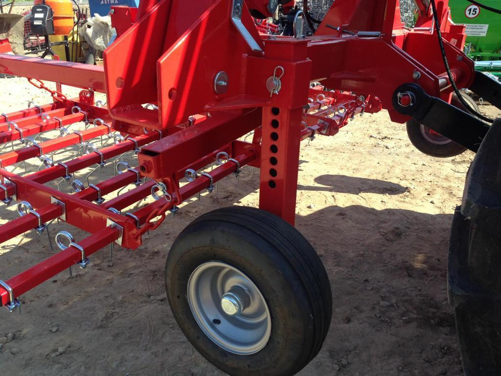 Klimza weeder harrow 6 m - Herse étrille: photos 4 Klimza weeder harrow 6 m - Herse étrille: photos 4