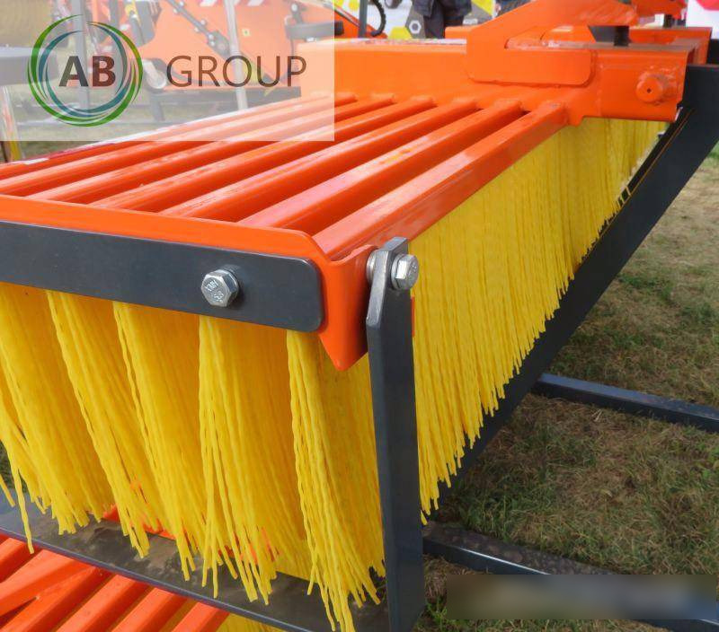 Moderntech sweeper ZL 200 - Brosse pour Véhicule de voirie/ Spécial: photos 2 Moderntech sweeper ZL 200 - Brosse pour Véhicule de voirie/ Spécial: photos 2