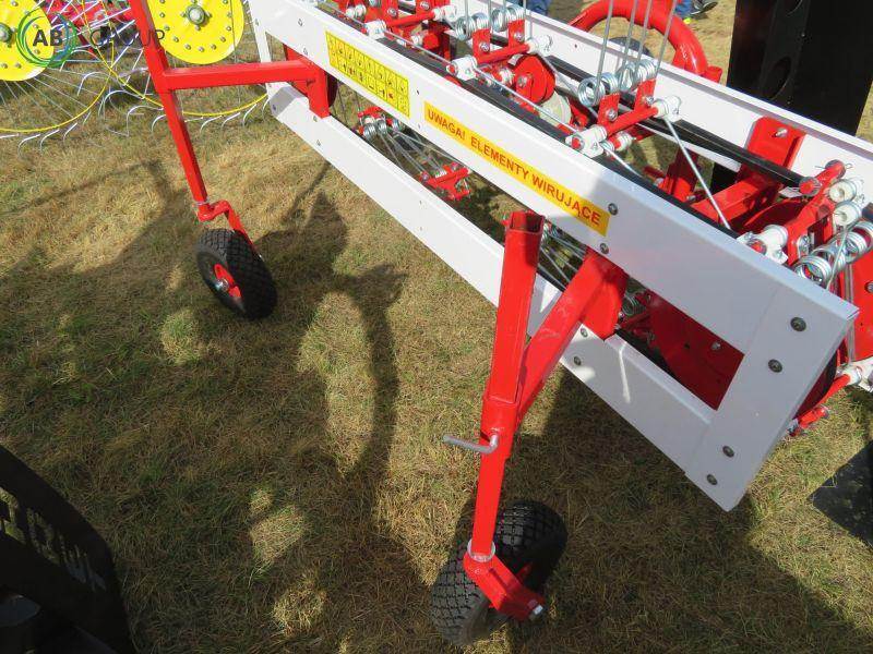 Schwader Z296 / Belt rake Z296 / Ленточные грабли Z296 - Faneuse: photos 2 Schwader Z296 / Belt rake Z296 / Ленточные грабли Z296 - Faneuse: photos 2