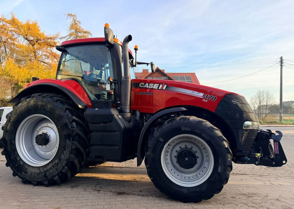 Case IH Magnum 370 CVX - Tracteur agricole: photos 2 Case IH Magnum 370 CVX - Tracteur agricole: photos 2