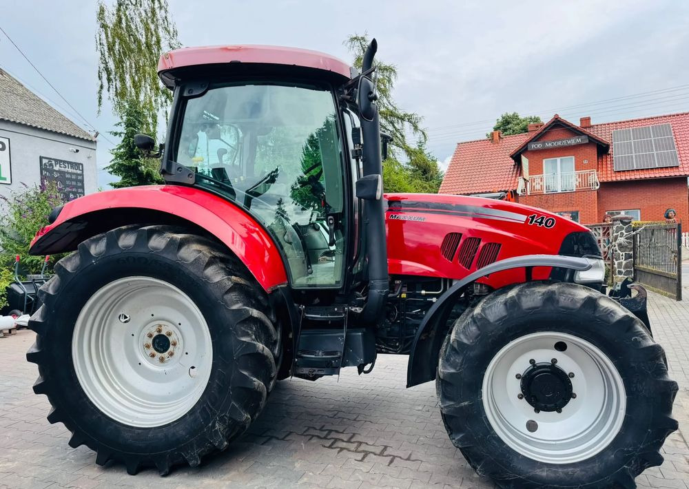 Case IH Maxxum 140 Multicontroller - Tracteur agricole: photos 4 Case IH Maxxum 140 Multicontroller - Tracteur agricole: photos 4