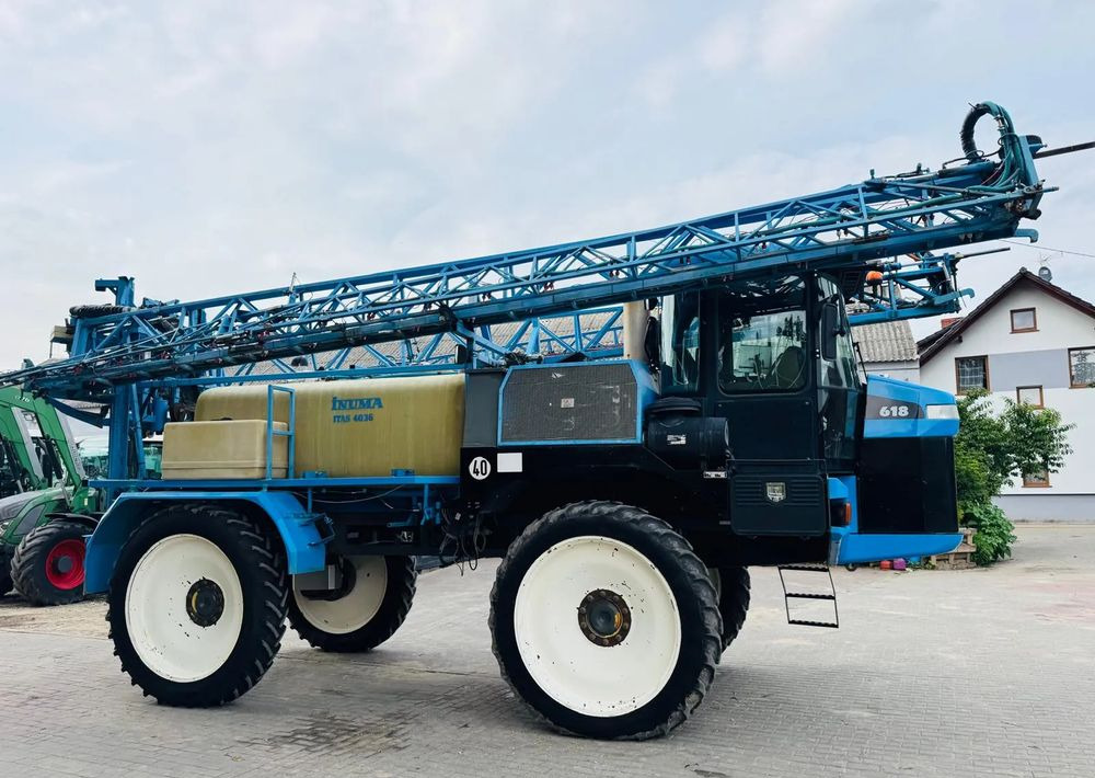 Challenger ROGATOR 618 - Pulvé automoteur: photos 2 Challenger ROGATOR 618 - Pulvé automoteur: photos 2