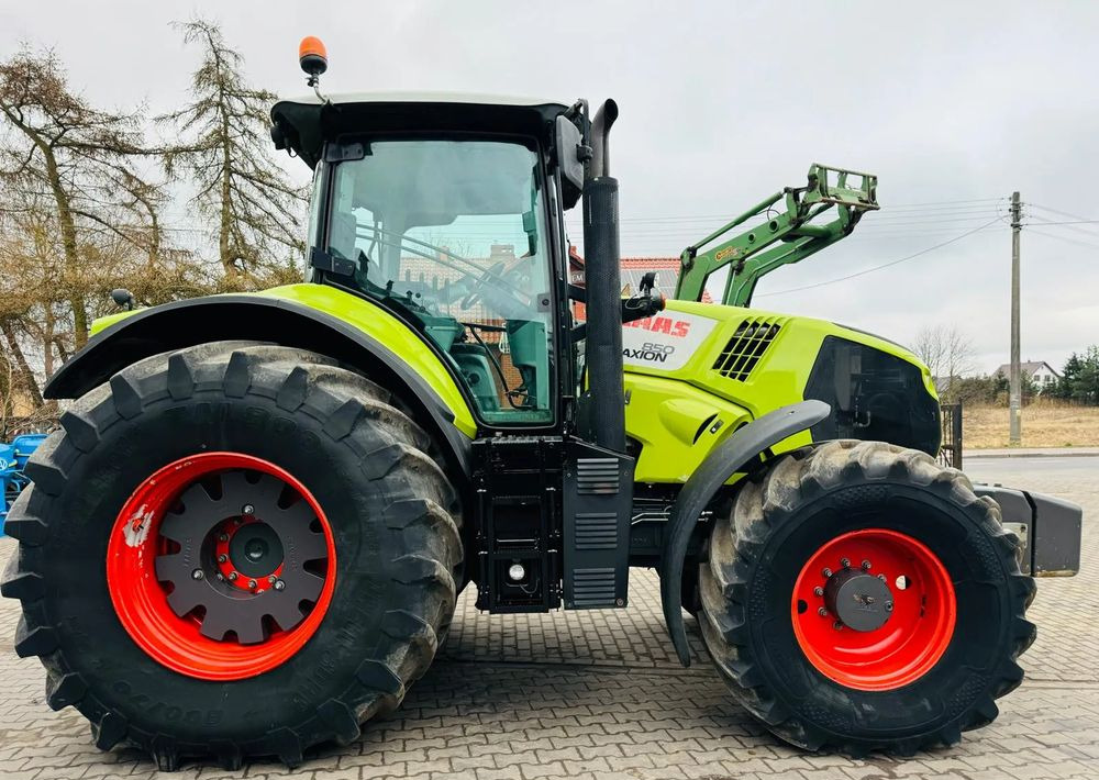 Claas Axion 850 - Tracteur agricole: photos 2 Claas Axion 850 - Tracteur agricole: photos 2