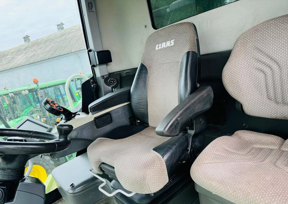 Crédit-bail de Claas LEXION 750 APS HYBRID Claas LEXION 750 APS HYBRID: photos 11 Crédit-bail de Claas LEXION 750 APS HYBRID Claas LEXION 750 APS HYBRID: photos 11