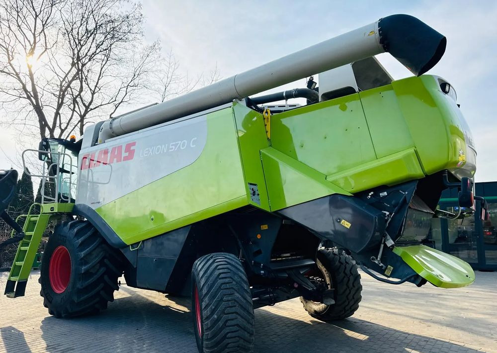 Claas Lexion 570 - Moissonneuse-batteuse: photos 5 Claas Lexion 570 - Moissonneuse-batteuse: photos 5