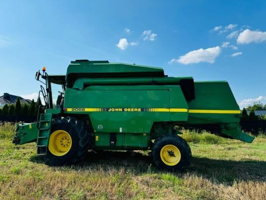 John Deere 2066 - Moissonneuse-batteuse: photos 2 John Deere 2066 - Moissonneuse-batteuse: photos 2