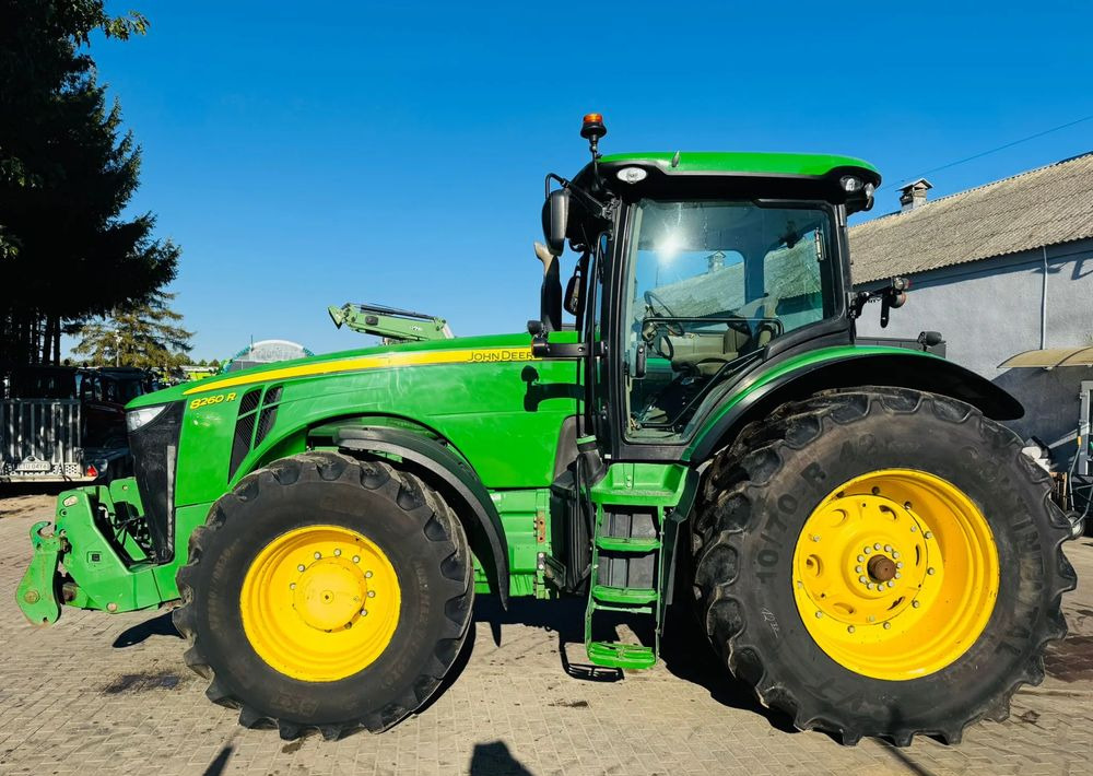 John Deere 8260R - Tracteur agricole: photos 5 John Deere 8260R - Tracteur agricole: photos 5