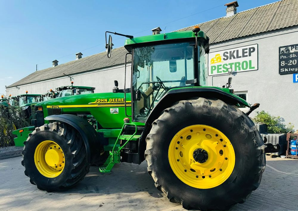 John Deere 8310 - Tracteur agricole: photos 4 John Deere 8310 - Tracteur agricole: photos 4