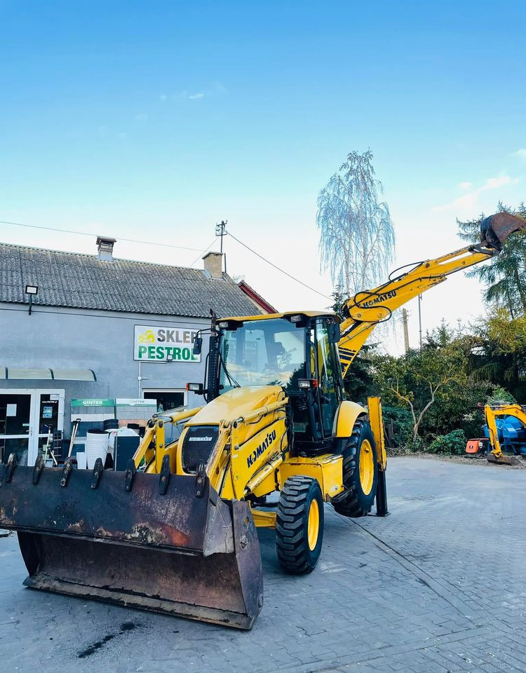 Komatsu WB93R - Tractopelle: photos 3 Komatsu WB93R - Tractopelle: photos 3