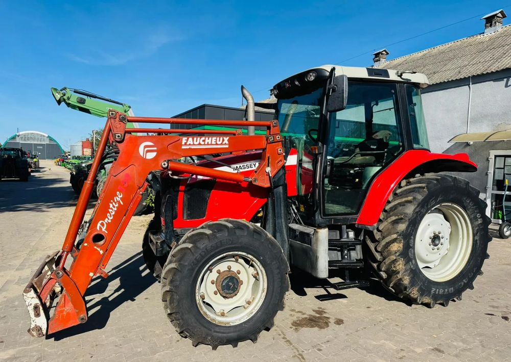 Massey Ferguson 6490 Dyna 6 - Tracteur agricole: photos 4 Massey Ferguson 6490 Dyna 6 - Tracteur agricole: photos 4