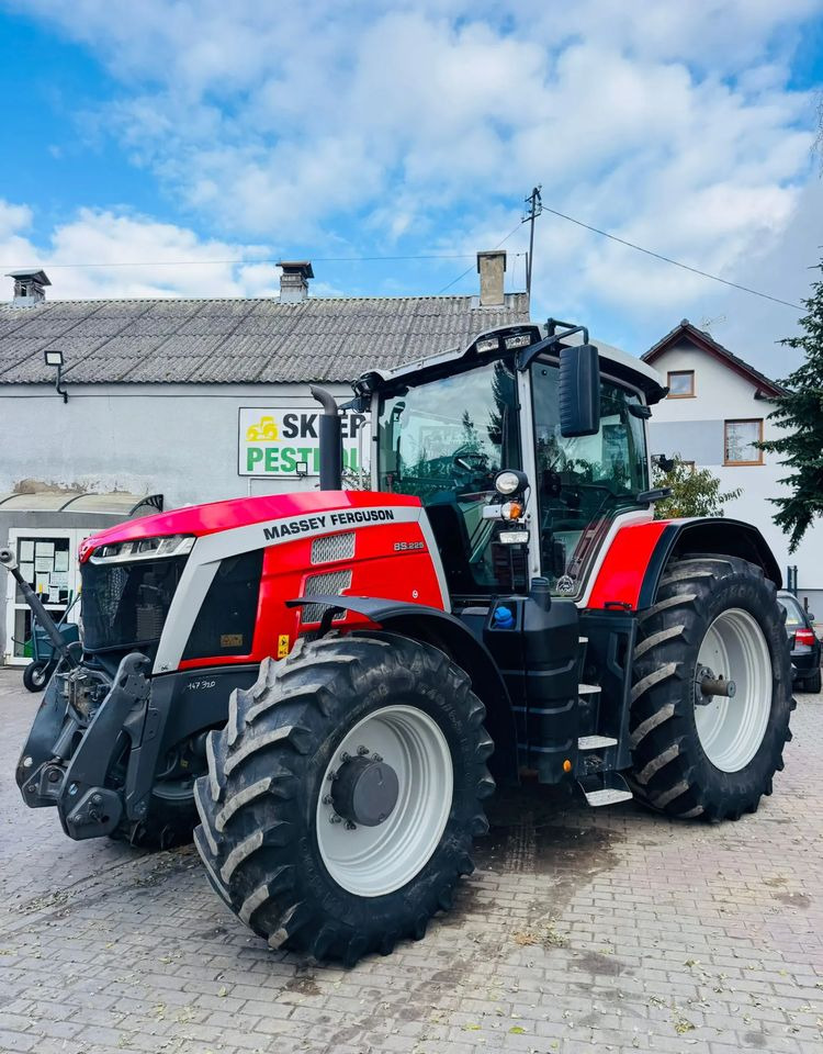 Massey Ferguson 8S.225 - Tracteur agricole: photos 1 Massey Ferguson 8S.225 - Tracteur agricole: photos 1
