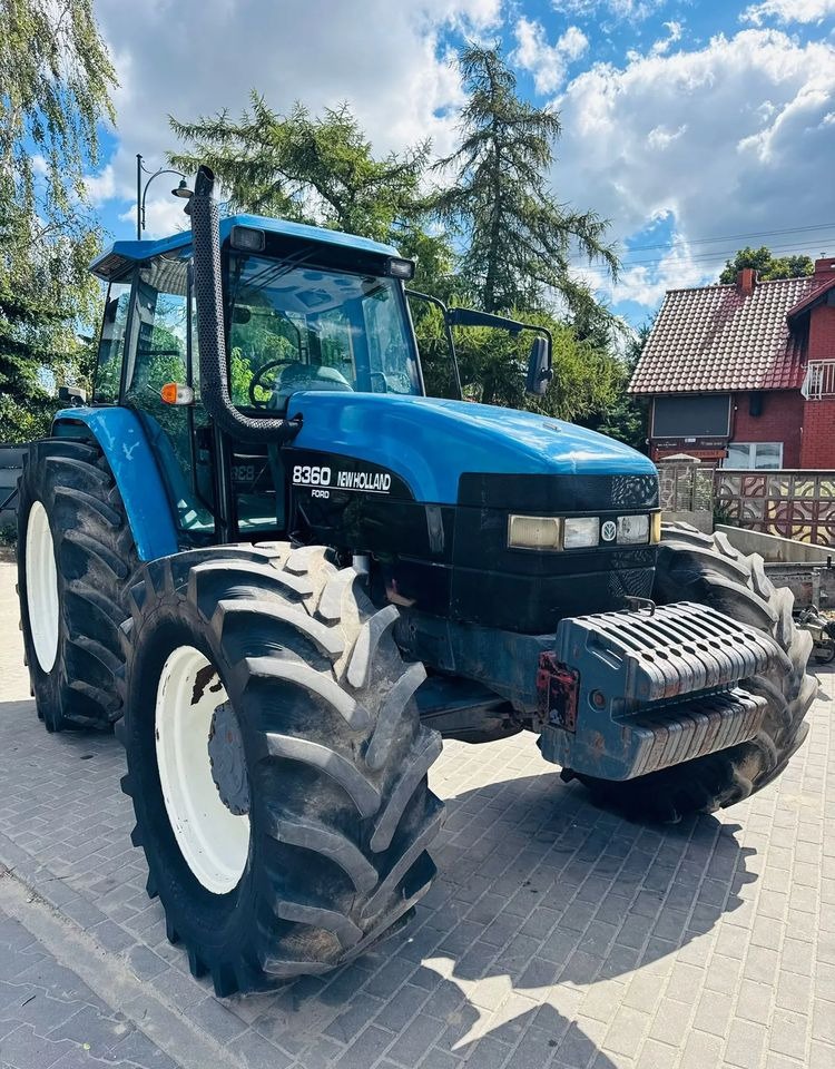New Holland 8360 - Tracteur agricole: photos 3 New Holland 8360 - Tracteur agricole: photos 3