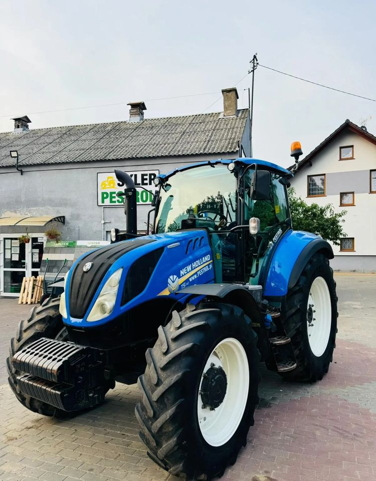New Holland T5.110 - Tracteur agricole: photos 1 New Holland T5.110 - Tracteur agricole: photos 1