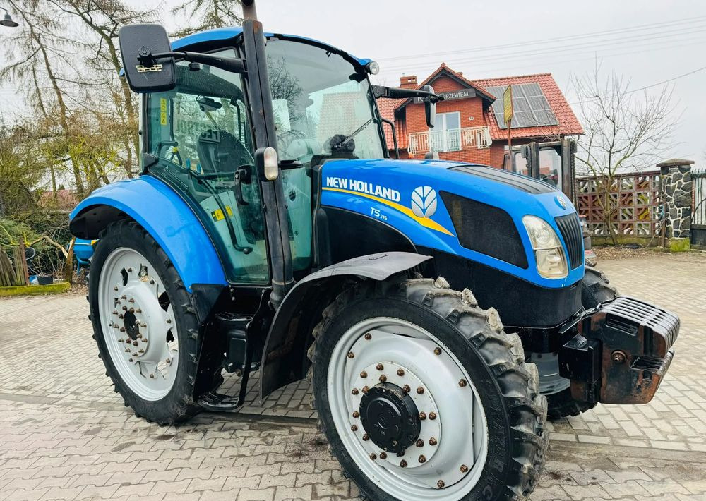 New Holland T5.115 - Tracteur agricole: photos 2 New Holland T5.115 - Tracteur agricole: photos 2