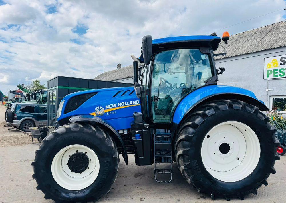 New Holland T7.190 - Tracteur agricole: photos 4 New Holland T7.190 - Tracteur agricole: photos 4