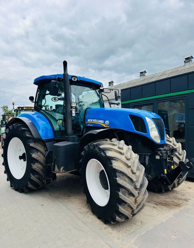 New Holland T7.260 Powercommand - Tracteur agricole: photos 4 New Holland T7.260 Powercommand - Tracteur agricole: photos 4