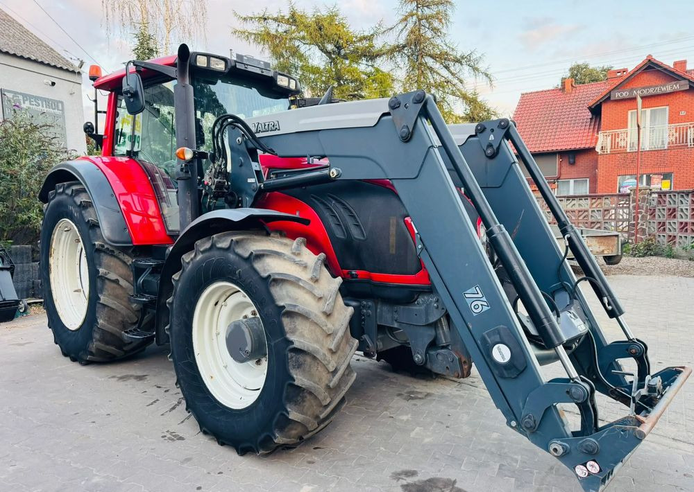 Valtra T213 Versu - Tracteur agricole: photos 5 Valtra T213 Versu - Tracteur agricole: photos 5
