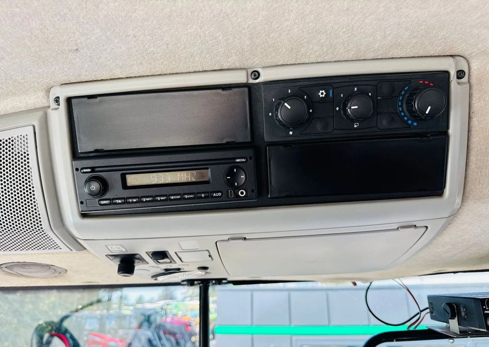 Crédit-bail de  Valtra T254 Versu Valtra T254 Versu: photos 12