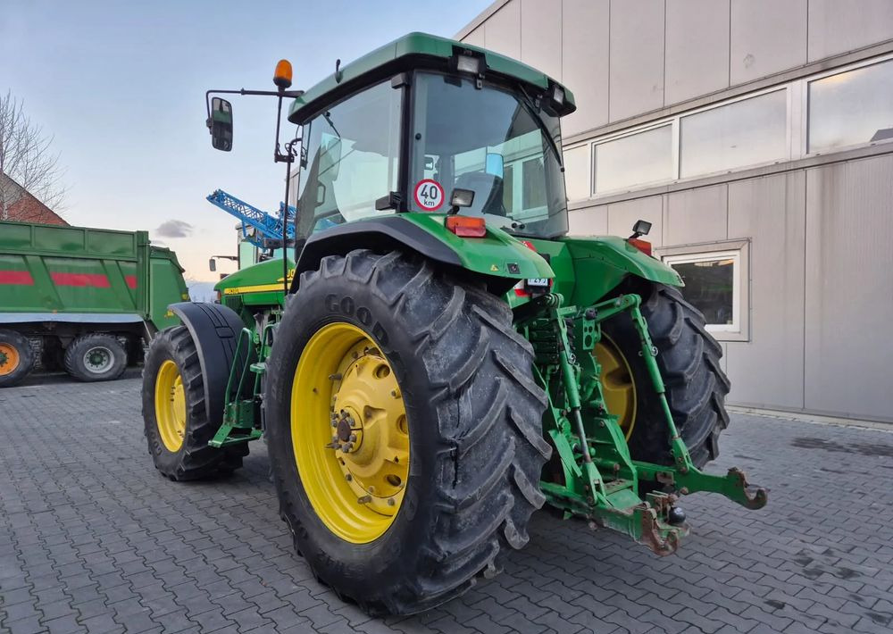 John Deere 8310 - Tracteur agricole: photos 5 John Deere 8310 - Tracteur agricole: photos 5