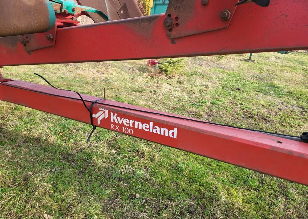 Kverneland RX 100 7 skib +przedpłużki - Charrue: photos 2 Kverneland RX 100 7 skib +przedpłużki - Charrue: photos 2