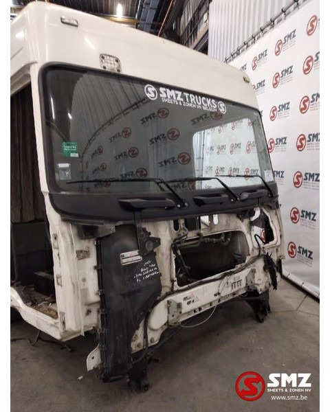 DAF Occ Cabine DAF XF106 space cab - Cabine et intérieur pour Camion: photos 1 DAF Occ Cabine DAF XF106 space cab - Cabine et intérieur pour Camion: photos 1