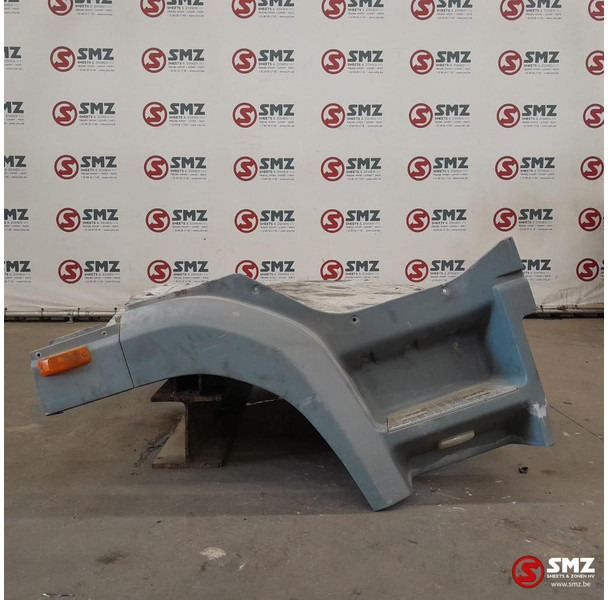 DAF Occ opstapbak rechts DAF - Cabine et intérieur pour Camion: photos 1 DAF Occ opstapbak rechts DAF - Cabine et intérieur pour Camion: photos 1