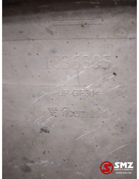 DAF Occ opstapbak rechts DAF XF105 - Cabine et intérieur pour Camion: photos 4 DAF Occ opstapbak rechts DAF XF105 - Cabine et intérieur pour Camion: photos 4