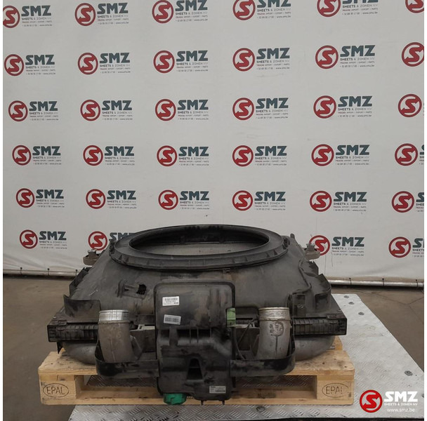 DAF Occ radiator + intercooler + expansievat DAF - Radiateur pour Camion: photos 3 DAF Occ radiator + intercooler + expansievat DAF - Radiateur pour Camion: photos 3