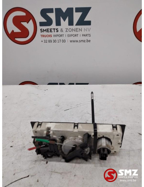 DAF Occ schakelaar cabineverwarming DAF XF105 - Cabine et intérieur pour Camion: photos 2 DAF Occ schakelaar cabineverwarming DAF XF105 - Cabine et intérieur pour Camion: photos 2