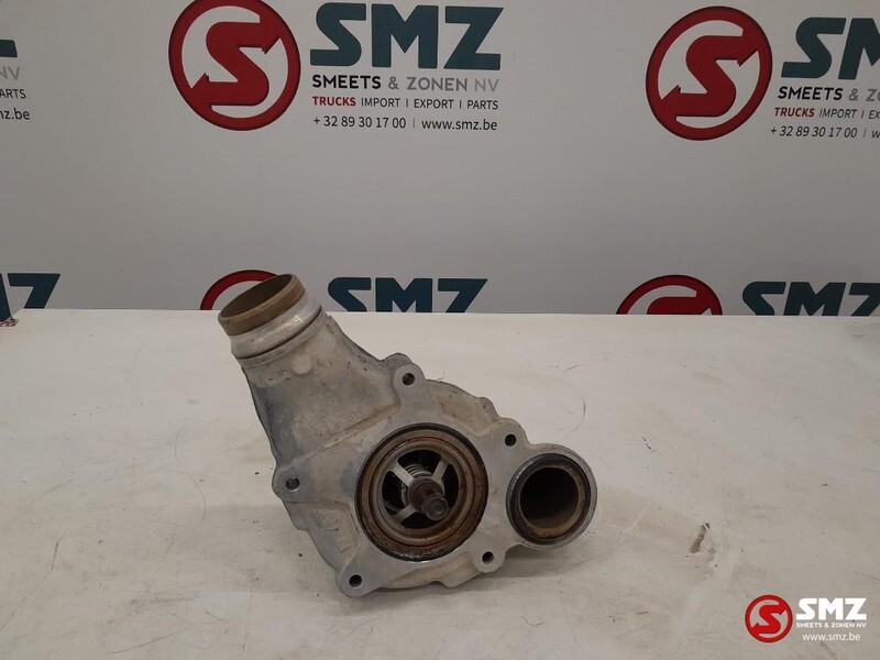 DAF Occ thermostaatbehuizing Daf XF 105 1668337 166820 - Système de refroidissement pour Camion: photos 2 DAF Occ thermostaatbehuizing Daf XF 105 1668337 166820 - Système de refroidissement pour Camion: photos 2