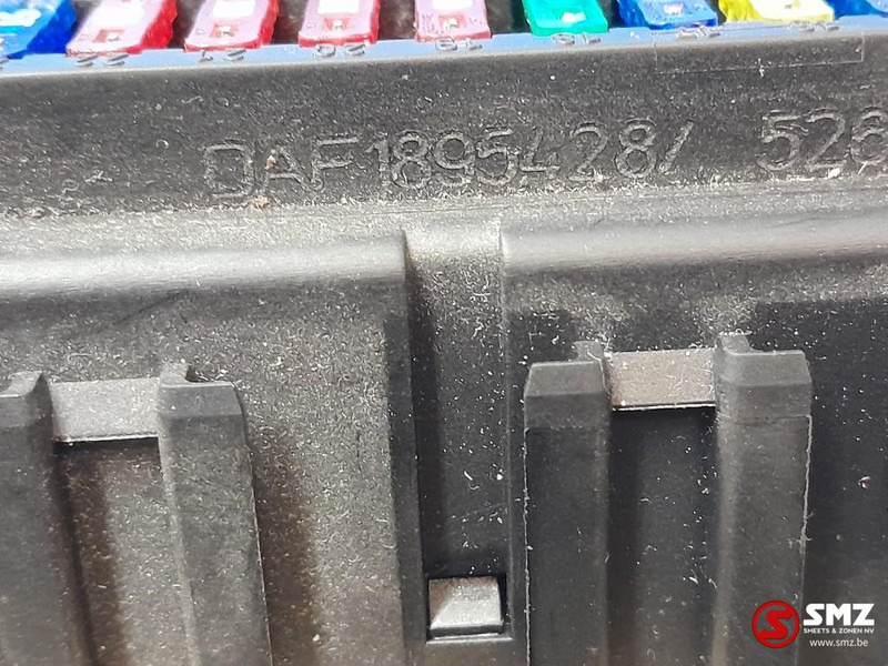 DAF Occ zekeringskast DAF - Système électrique pour Camion: photos 3 DAF Occ zekeringskast DAF - Système électrique pour Camion: photos 3