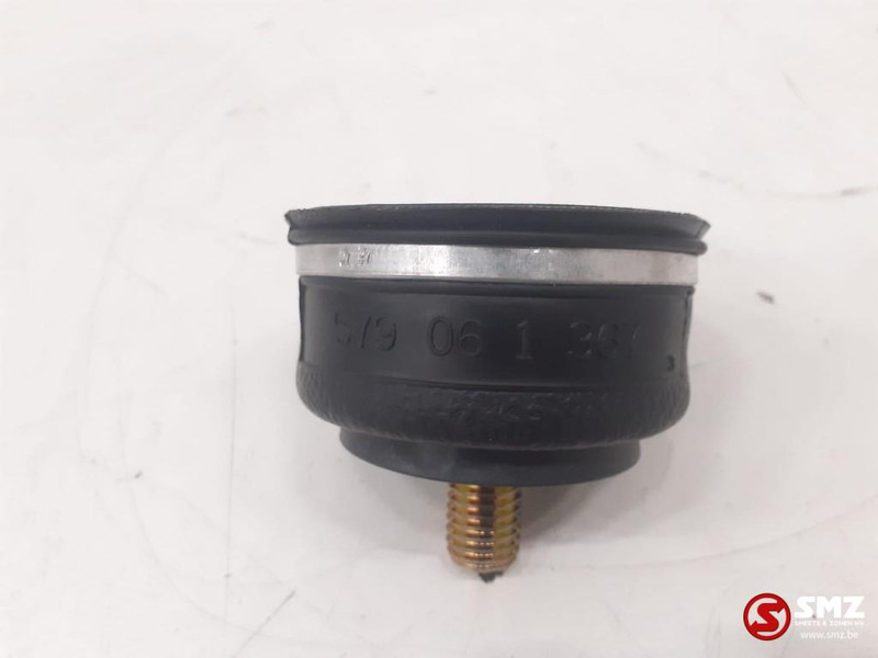 Diversen Goodyear super cushion mini lobe - Sellette d'attelage pour Camion: photos 3 Diversen Goodyear super cushion mini lobe - Sellette d'attelage pour Camion: photos 3