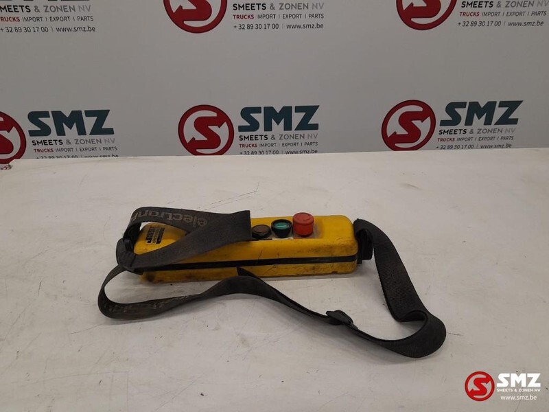 Diversen Occ bediening autolaadkraan - Flèche: photos 1 Diversen Occ bediening autolaadkraan - Flèche: photos 1