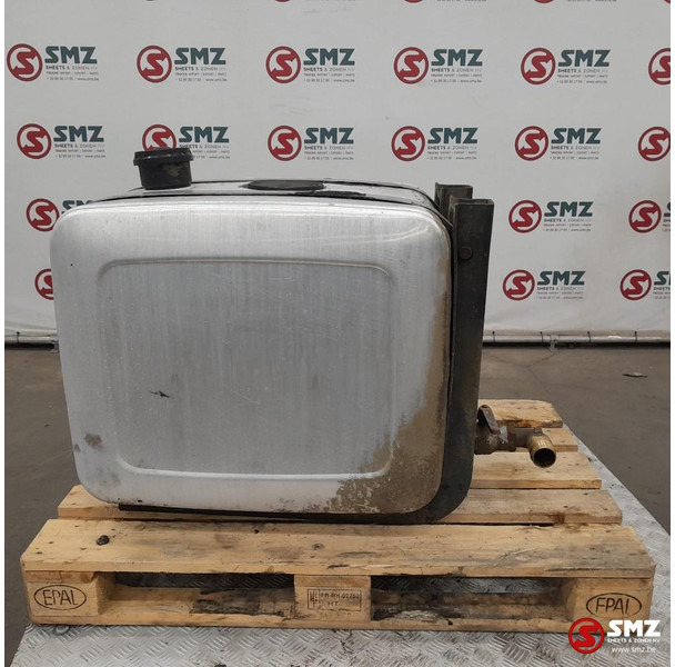 Diversen Occ hydraulische tank 200L OMFB - Réservoir hydraulique pour Camion: photos 3 Diversen Occ hydraulische tank 200L OMFB - Réservoir hydraulique pour Camion: photos 3