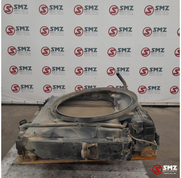 MAN Occ radiator + intercooler + expansievat MAN - Radiateur pour Camion: photos 3 MAN Occ radiator + intercooler + expansievat MAN - Radiateur pour Camion: photos 3