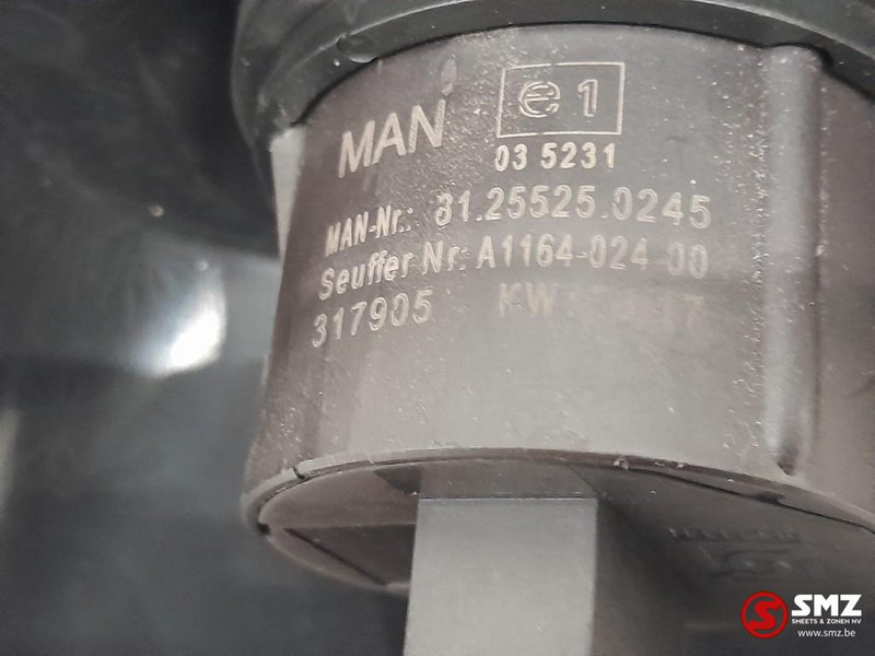 MAN Occ versnellingskeuzeschakelaar MAN - Cabine et intérieur pour Camion: photos 3 MAN Occ versnellingskeuzeschakelaar MAN - Cabine et intérieur pour Camion: photos 3