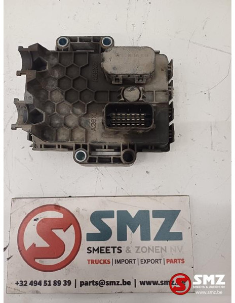 Mercedes-Benz Occ ECU CLCS regeleenheid Mercedes - Bloc de gestion pour Camion: photos 1 Mercedes-Benz Occ ECU CLCS regeleenheid Mercedes - Bloc de gestion pour Camion: photos 1