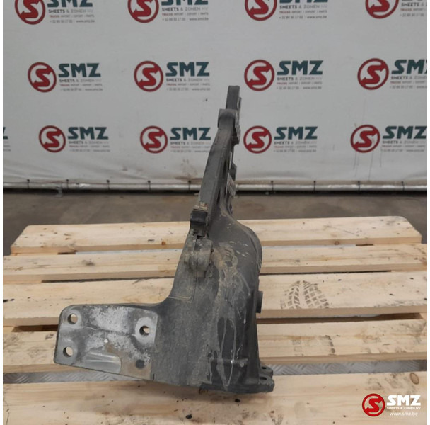 Mercedes-Benz Occ bladveerbeugel vooras rechts Mercedes - Frame/ Châssis pour Camion: photos 4 Mercedes-Benz Occ bladveerbeugel vooras rechts Mercedes - Frame/ Châssis pour Camion: photos 4