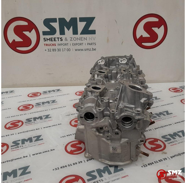 Mercedes-Benz Occ cilinderkop + kleppendeksel links AMG C63S Mer - Moteur et pièces pour Voiture: photos 4 Mercedes-Benz Occ cilinderkop + kleppendeksel links AMG C63S Mer - Moteur et pièces pour Voiture: photos 4