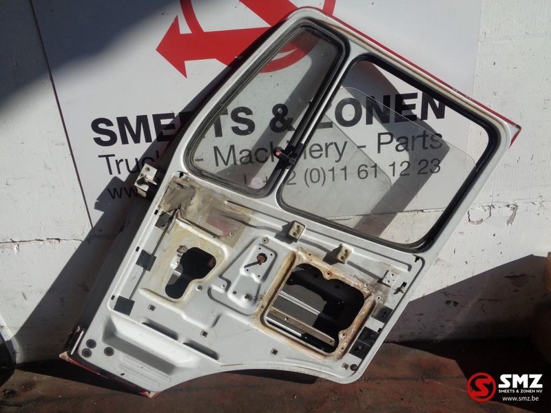 Mercedes-Benz Occ deur rechts mercedes sk - Portière et pièces pour Camion: photos 3 Mercedes-Benz Occ deur rechts mercedes sk - Portière et pièces pour Camion: photos 3