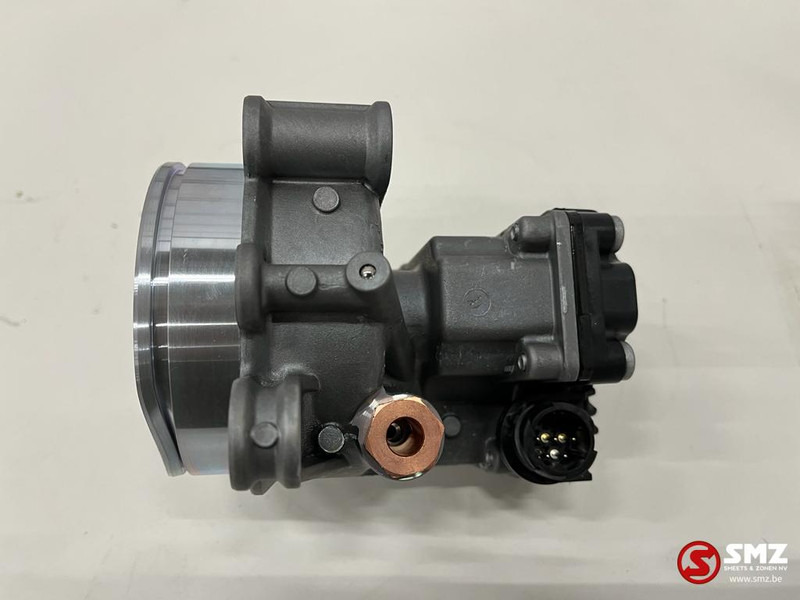 Mercedes-Benz Versnellingsbaksteller (hoog-laag aandrijving) - Boîte de vitesse pour Camion: photos 3 Mercedes-Benz Versnellingsbaksteller (hoog-laag aandrijving) - Boîte de vitesse pour Camion: photos 3