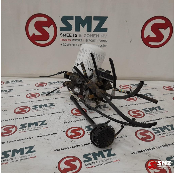 DAF Occ luchtdroger + viercircuitbeveiligingsklep DAF - Pièces de rechange pour Camion: photos 3 DAF Occ luchtdroger + viercircuitbeveiligingsklep DAF - Pièces de rechange pour Camion: photos 3